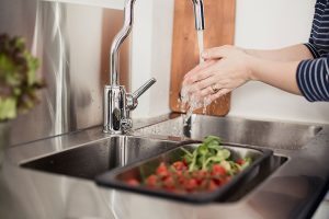 Stainless steel withstands water splashes perfectly.